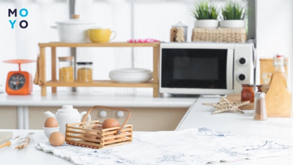 яйця на кухонній стільниці