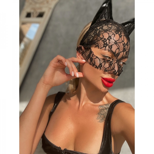 Мереживна маска "Кішка" Мереживна маска "Кішка"