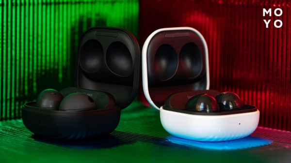 Galaxy Buds 2 Pro в черном и белом