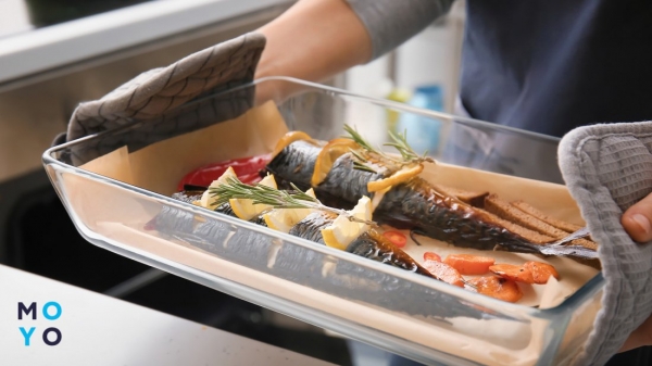 скумбрія з лимоном у духовці