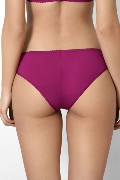 Трусики бразилиана с вышивкой Aurora C511 fuksia