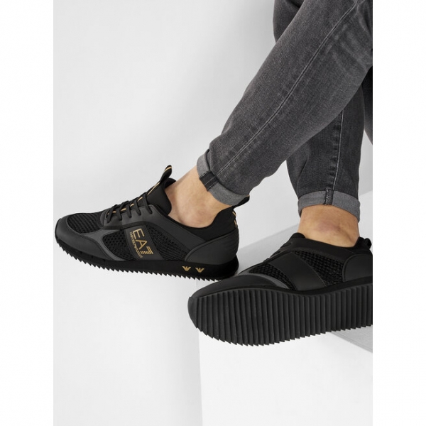 EA7 Emporio Armani Снікерcи EA7 Emporio Armani X8X027 XK050 M701 Triple Black/Gold