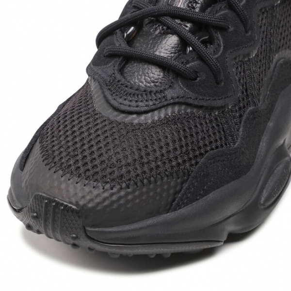 adidas Взуття adidas Ozweego J EE7775 Cblack/Cblack/Trgrme
