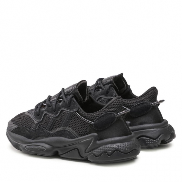 adidas Взуття adidas Ozweego J EE7775 Cblack/Cblack/Trgrme