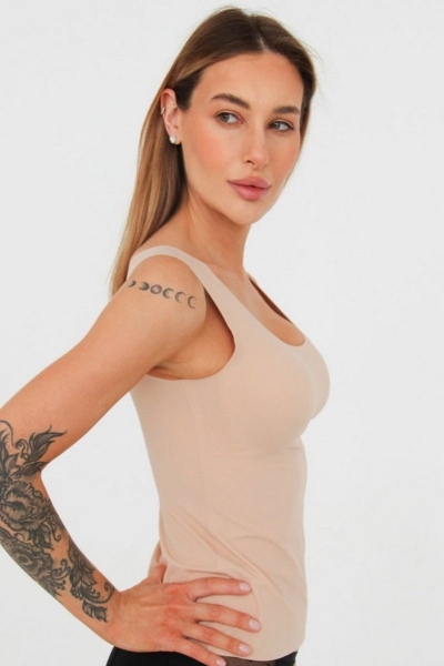 Бесшовная майка с вкладышами 112061 Basic Top beige