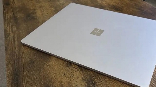 Зовнішній вигляд Microsoft Surface Laptop 6