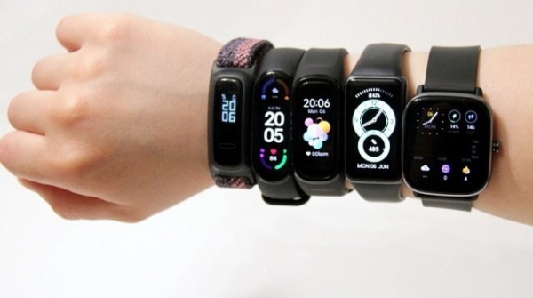 Зручність розумного годинника та фітнес-браслетів