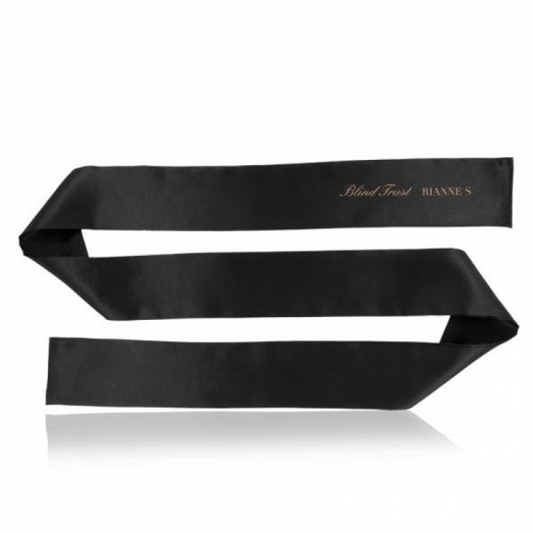 Подарунковий набір RIANNE S Ana's Trilogy Set I: помада-вібратор, пір'їнка, затискачі для сосків, пов'язка Подарунковий набір RIANNE S Ana's Trilogy Set I: помада-вібратор, пір'їнка, затискачі для сосків, пов'язка