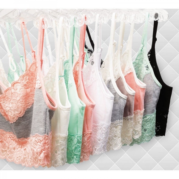 Бавовняний топ з мереживом на тонких бретелях 02-00612