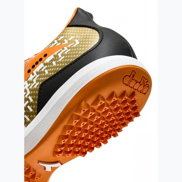 Кросівки футбольні чоловічі Diadora Maximus Elite R TFR white/chili pepper/russet orange 6